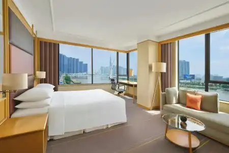 Renaissance Riverside Saigon - 178