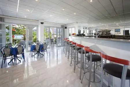 Athina - 7
