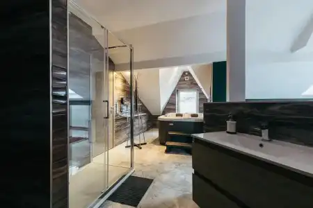 Riad Nour - 69