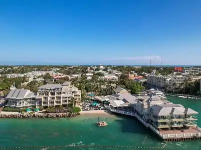 Pier House Resort & Spa - 17