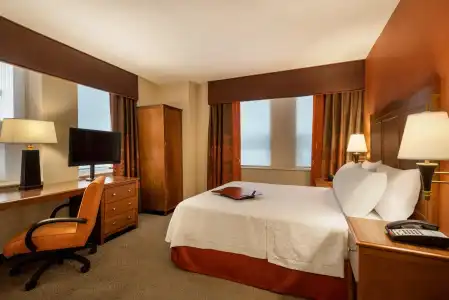 Hampton Inn Manhattan/Downtown-Financial District - 1