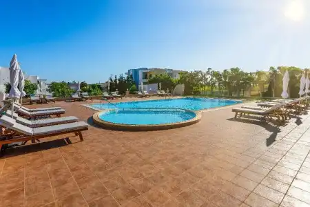 W Suites by Estia - 41