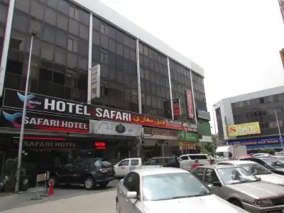 OYO 115 Safari 1 - 0