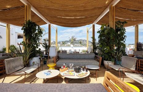 Gran Flamingo – Adults Only - 13