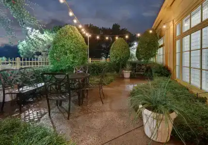 La Quinta Inn & Suites by Wyndham Dallas North Central - 14