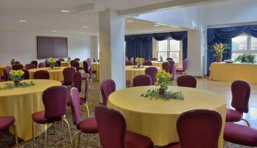 The Constitution Inn - 24