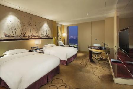 Hilton Wuhan Riverside - 63