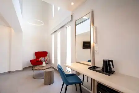 Mirablue Luxury Residences - 258