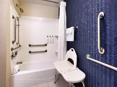 Fairfield Inn & Suites by Marriott Tallahassee Central - 32
