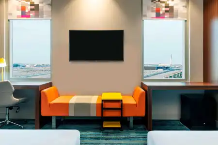 Aloft Dubai South, A Marriott - 11