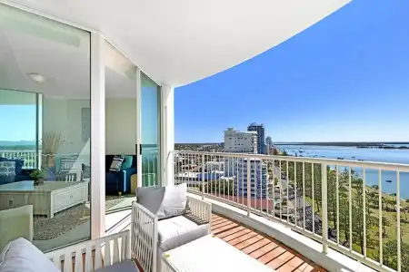 Crystal Bay on the Broadwater - 408