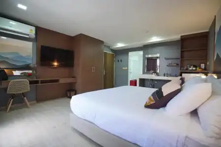 The Qube Fifty - 50