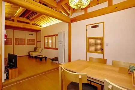Hanok 24 Guesthouse Gyeongbokgung - 73