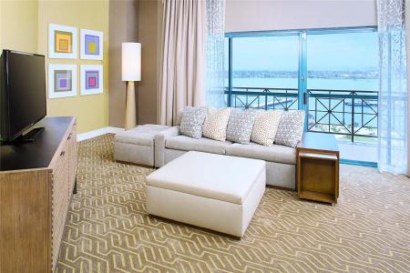 Embassy Suites by Hilton San Diego Bay Downtown - 35