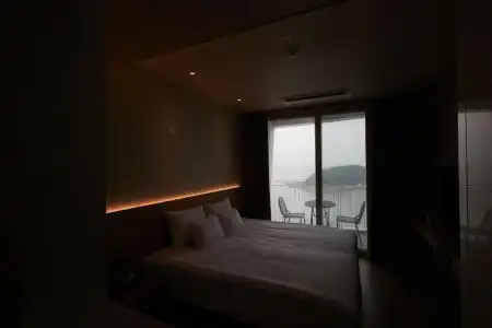 Ocean Soleview - 42