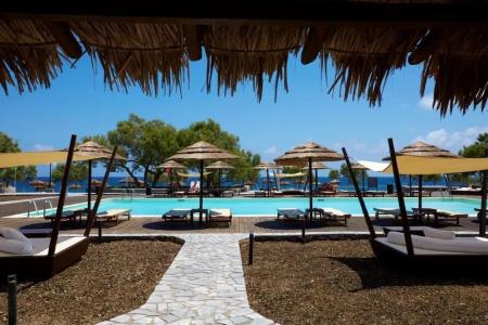 Black Rose Beach Suites - 18