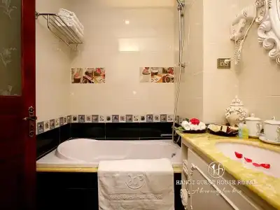 Hanoi Royal - 64