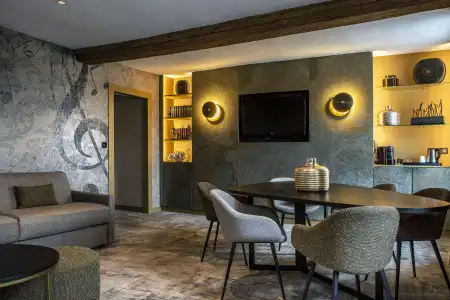 Best Western Le Cheval Blanc - Vieux Port - 200