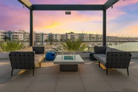 Residence Inn by Marriott Marina del Rey - 17