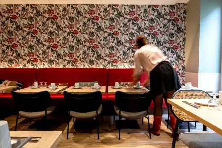 Hôtel Kyriad Paris 10 — Canal Saint Martin-République - 21
