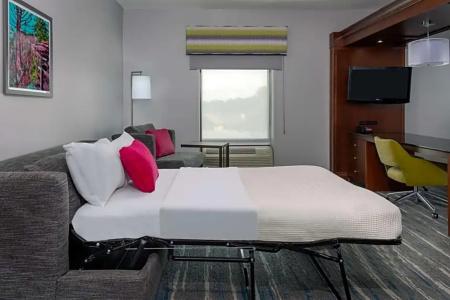 Hampton Inn & Suites Winston-Salem/University Area, NC - 81