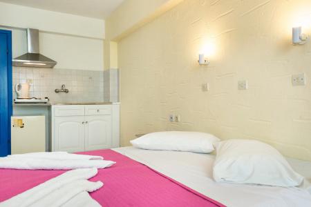 Stratos Studios & Apartments - 26