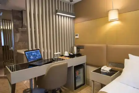 GK Regency Suites - 4