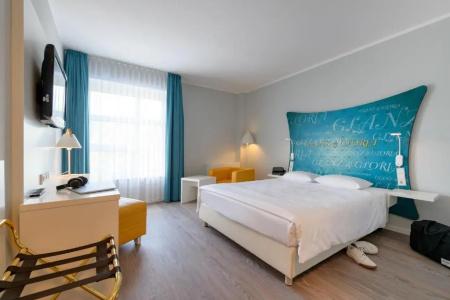 Ibis Styles - 64