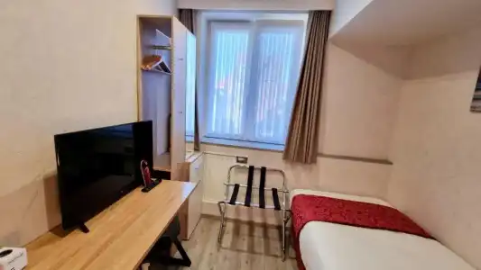 Cardiff - 111