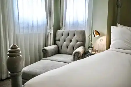 Noursabah Bed Bangkok - 54