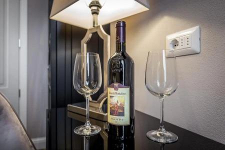 Emma Small Luxury - 95