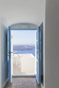 Pantelia Suites - 242