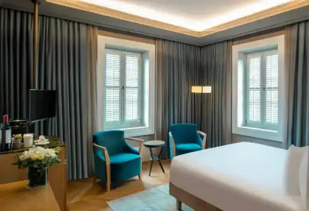 10 Karakoy - 32