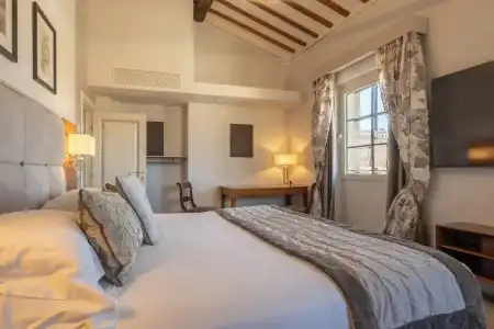 Donati Luxury Tower Suites - 125