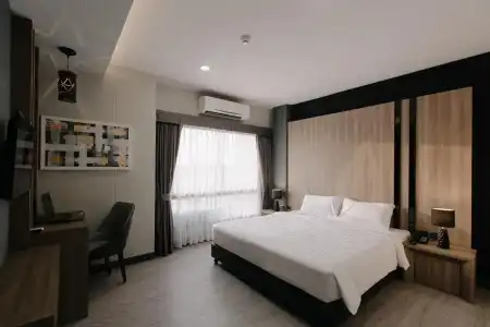 Arista Ubon - 13