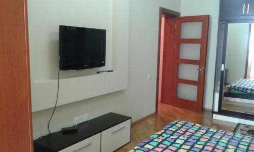Nizami Street 2 - 15