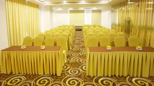 Royal Family Da Nang - 21