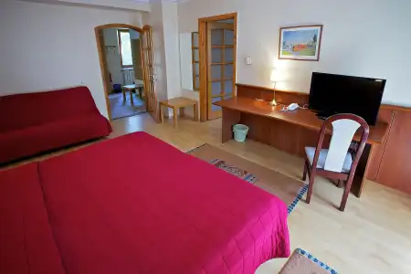 Gold Apartments - 2