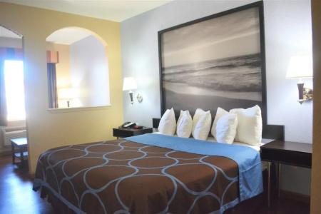 Super 8 Galveston - 24