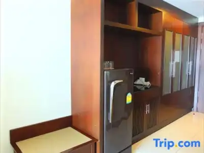 August Suites - 57