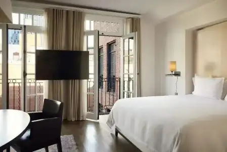 The Mercer - 63