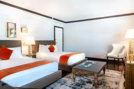 Lincoln Arms Suites - 49