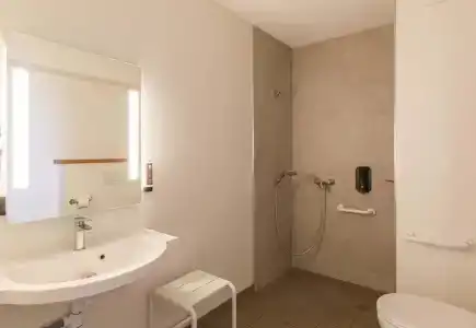 B&B Clermont-Ferrand A71-A75 la Méridienne - 8