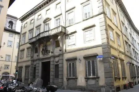 Palazzo Tucci Residenza d'Epoca - 11