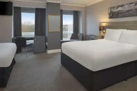 DoubleTree by Hilton Bristol City Centre - 45