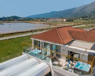 Aphrodite Studios & Apartments - 7
