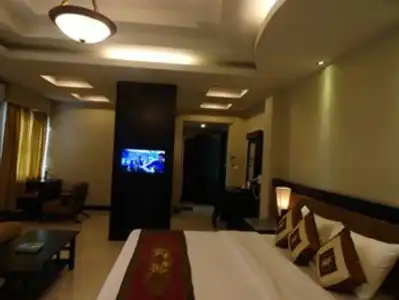Rock Royal & Resort - 3
