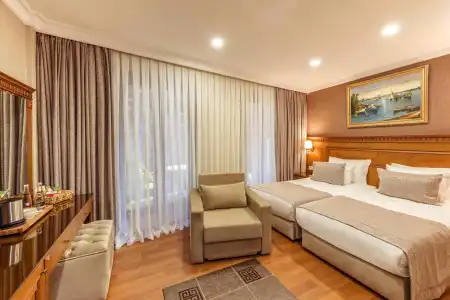 Royan Suites - 26