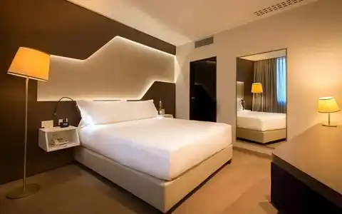 DoubleTree by Hilton City Centre - 61