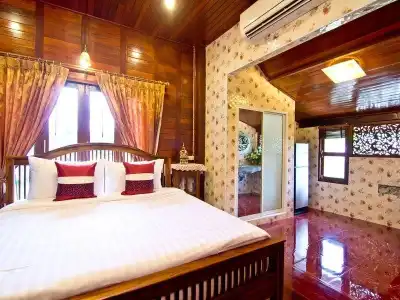 Bueng Bua Thong Resort - 3